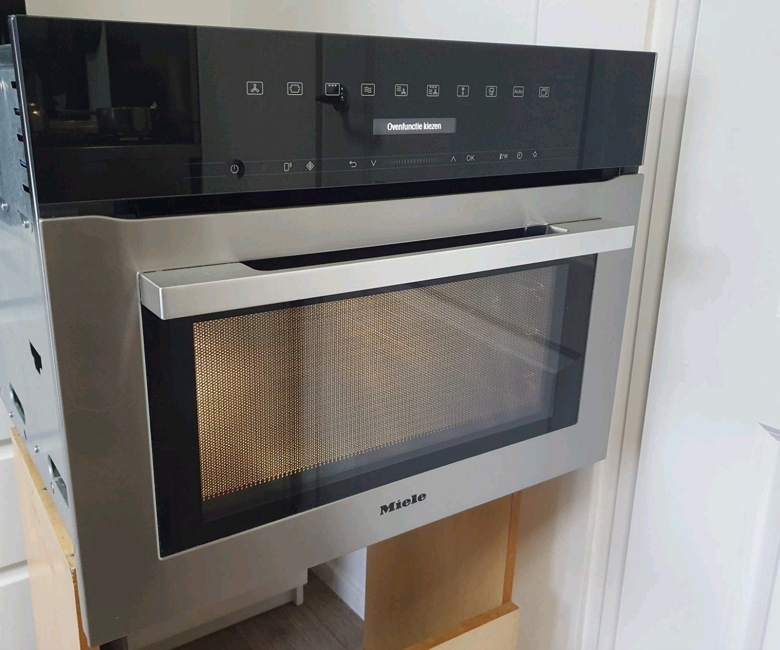 Luxe Miele 7140 combi magnetron/ oven met Wifi connect, Witgoed en Apparatuur, Magnetrons, Ophalen, Combimagnetron, Crisp, Zo goed als nieuw