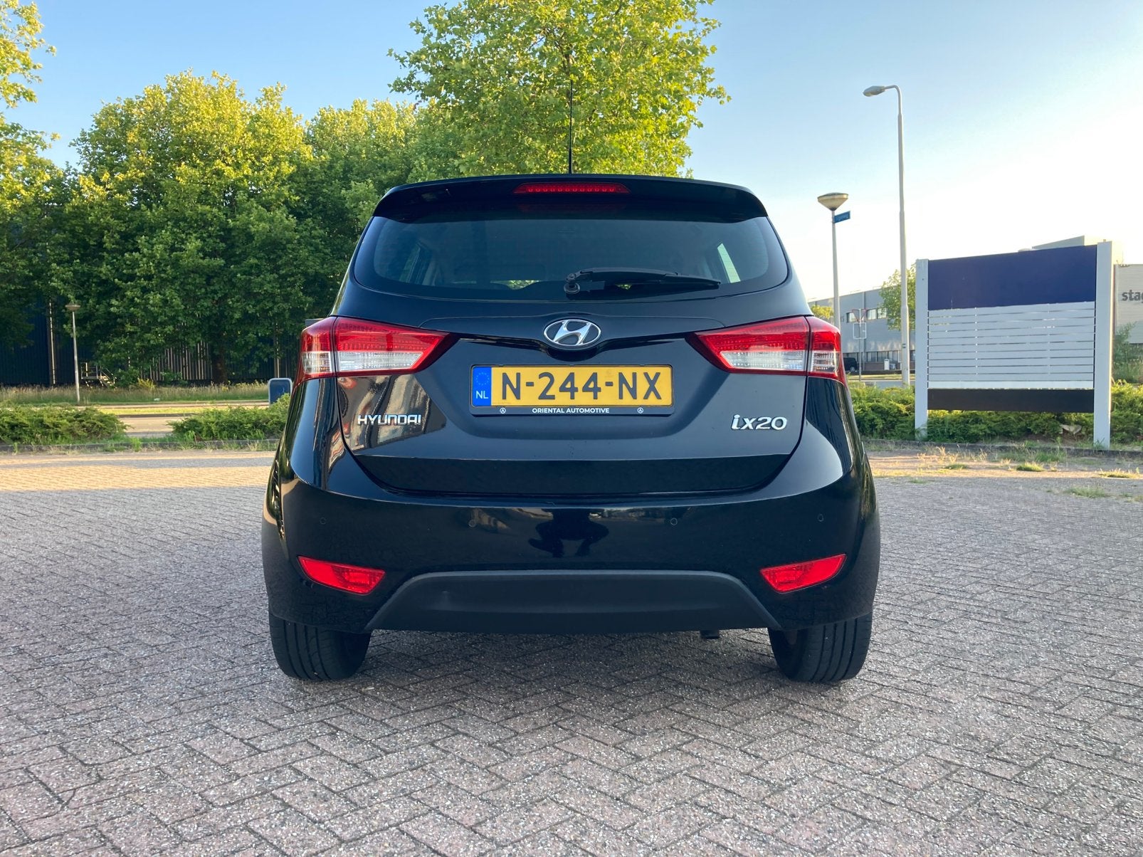 Hyundai iX20 1.4 | Stoel + Stuurverwarming! | Beurt | Apk, Auto's, Voorwielaandrijving, Stof, Zwart, 4 cilinders