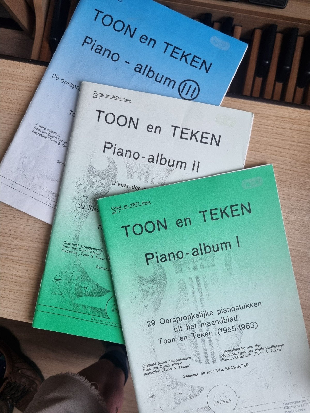 klavarskribo, 3 bundeltjes Toon en teken, Muziek en Instrumenten, Bladmuziek, Gebruikt, Orgel, Ophalen of Verzenden, Religie en Gospel