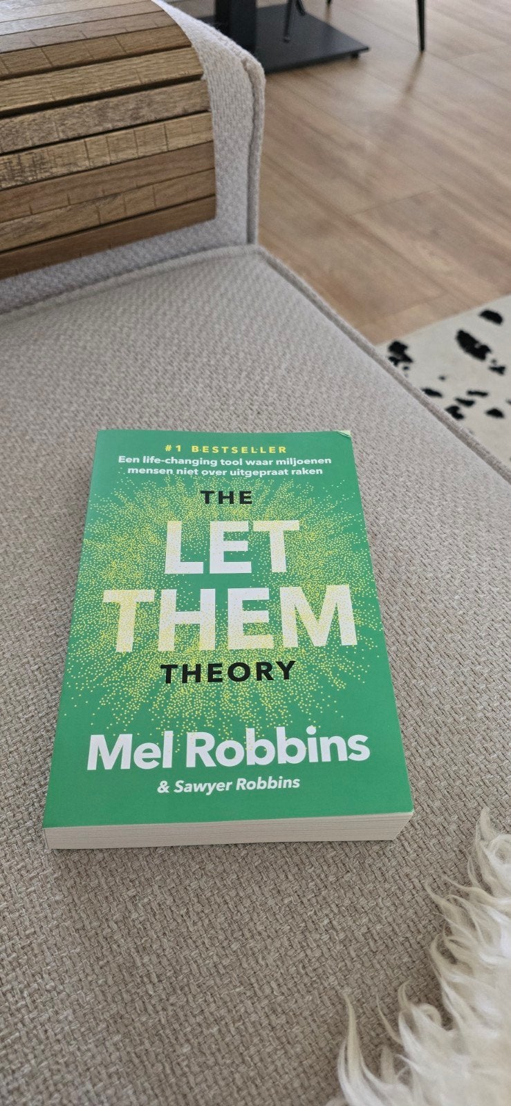 Nieuw boek The let them theory (Mel Robbins & Sawyer Robbins, Ophalen of Verzenden, Nieuw