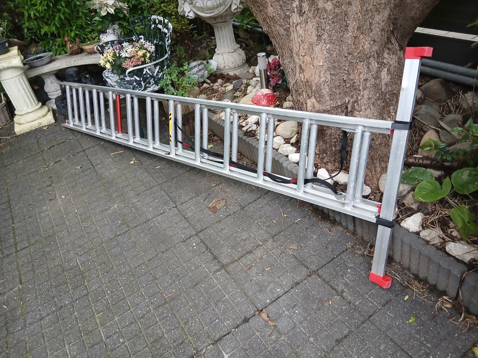Altrex schuifladder, Doe-het-zelf en Verbouw, Ophalen, Zo goed als nieuw, Ladder, Opvouwbaar of Inschuifbaar