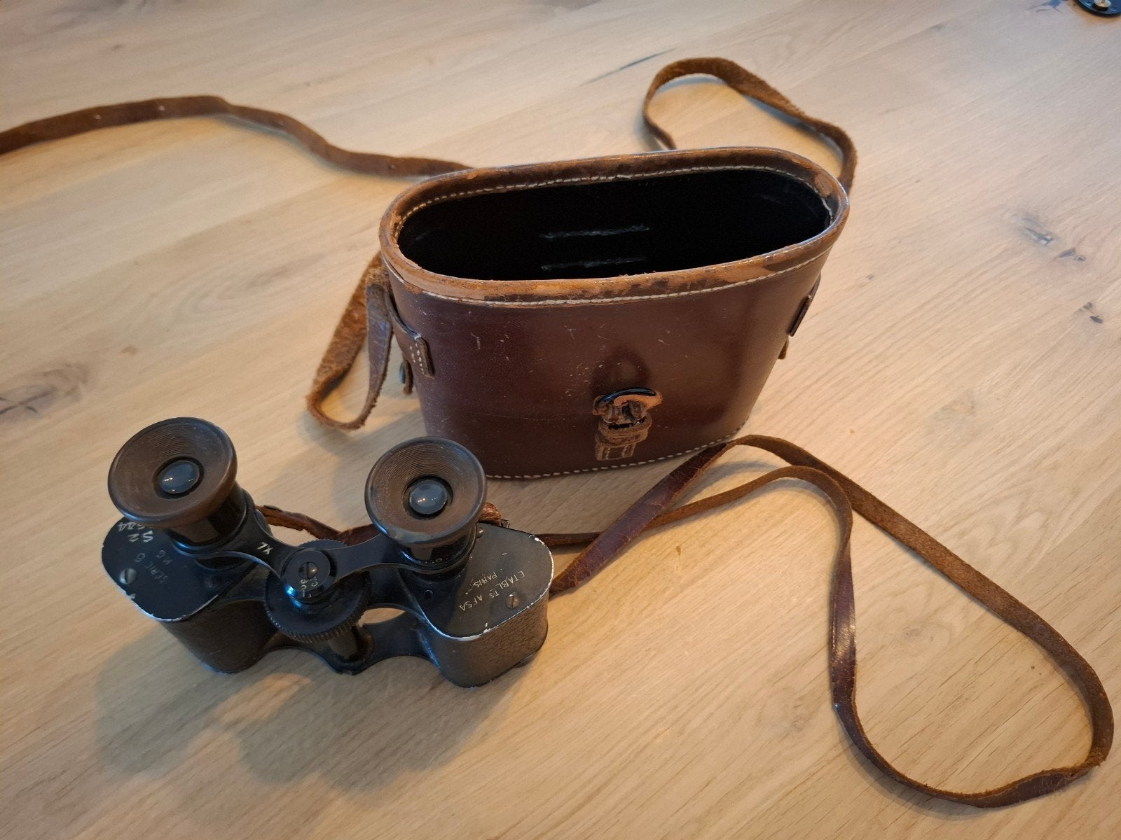 WO1/Vintage Verrekijker Etablts AFSA Paris 7x met Leren Hoes, Gebruikt, Minder dan 8x, Met hoes of tas, Porro (met knik)
