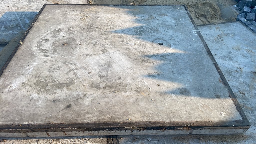 Partij gebruikte betonplaten, Ca. 200x200x12cm, Ca. 150st, Gebruikt, Overige typen, Ophalen of Verzenden, 10 m² of meer