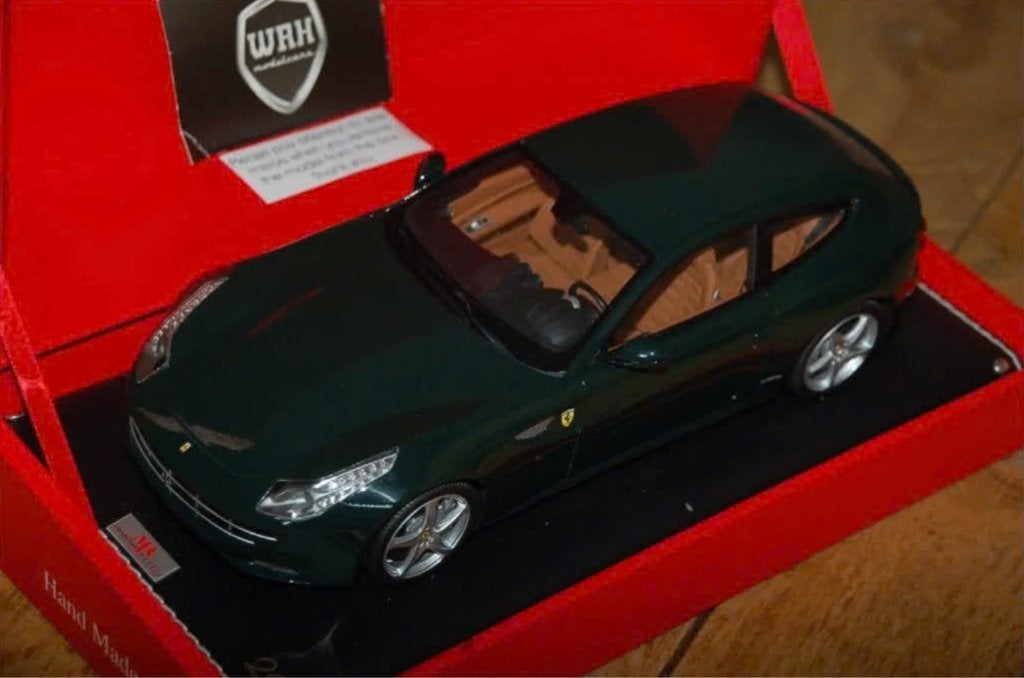 1:18 FERRARI FF british racing green MR models in box WRH, Hobby en Vrije tijd, Verzenden, Zo goed als nieuw, Auto, Overige merken