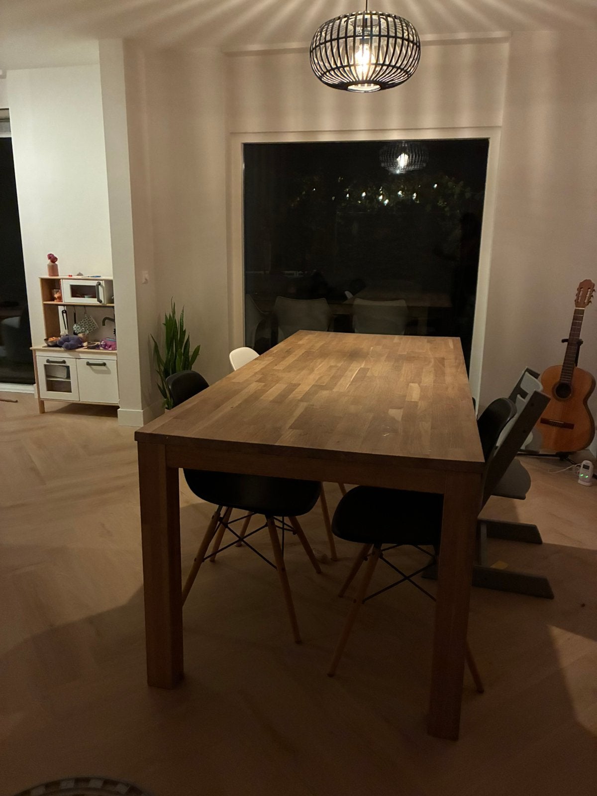 Gratis: Eettafel Woood eiken, Ophalen, Zo goed als nieuw, 4 tot 6 stoelen