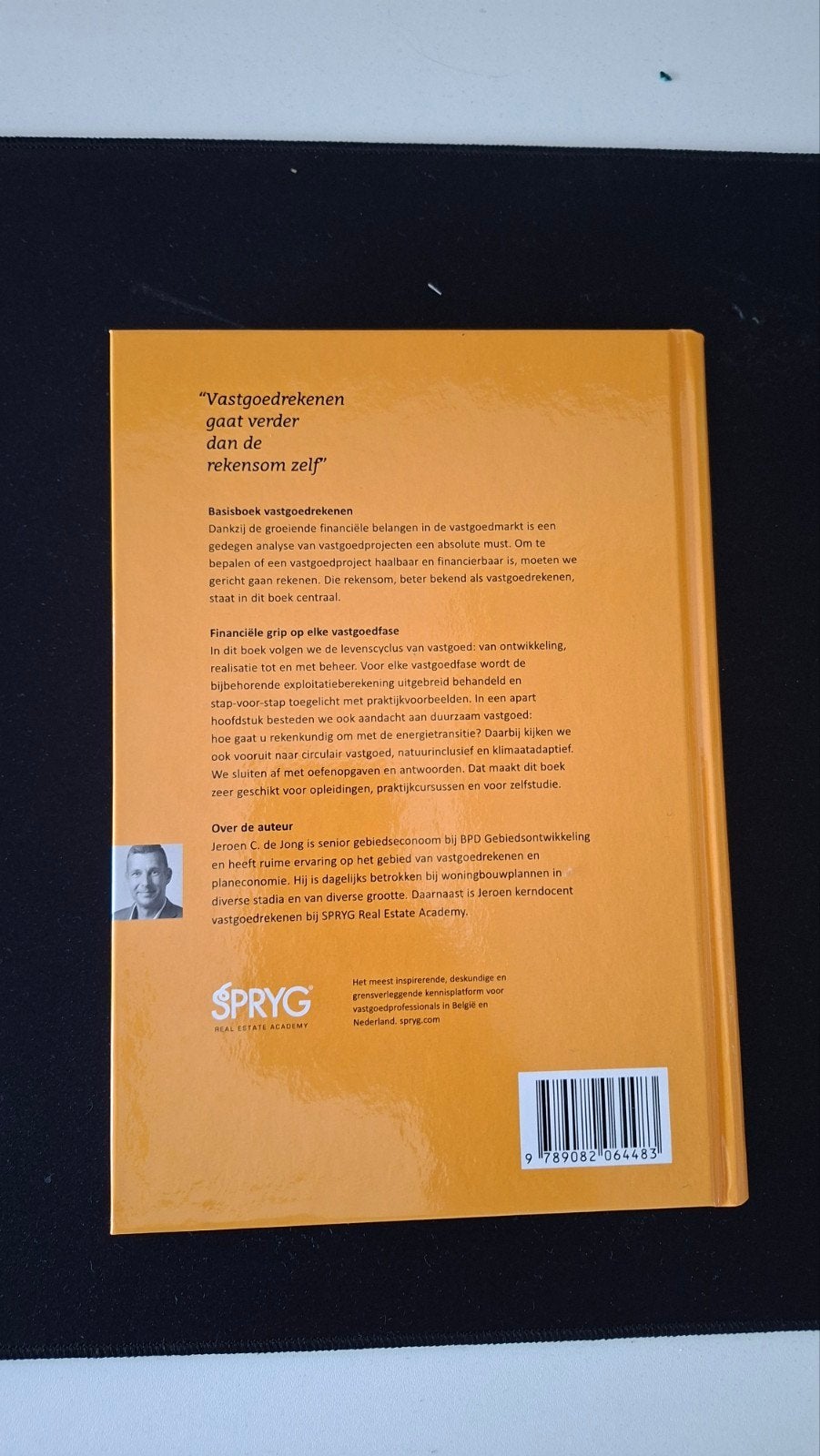 Foto 2 van Basisboek Vastgoed Rekenen - Jeroen C. de Jong