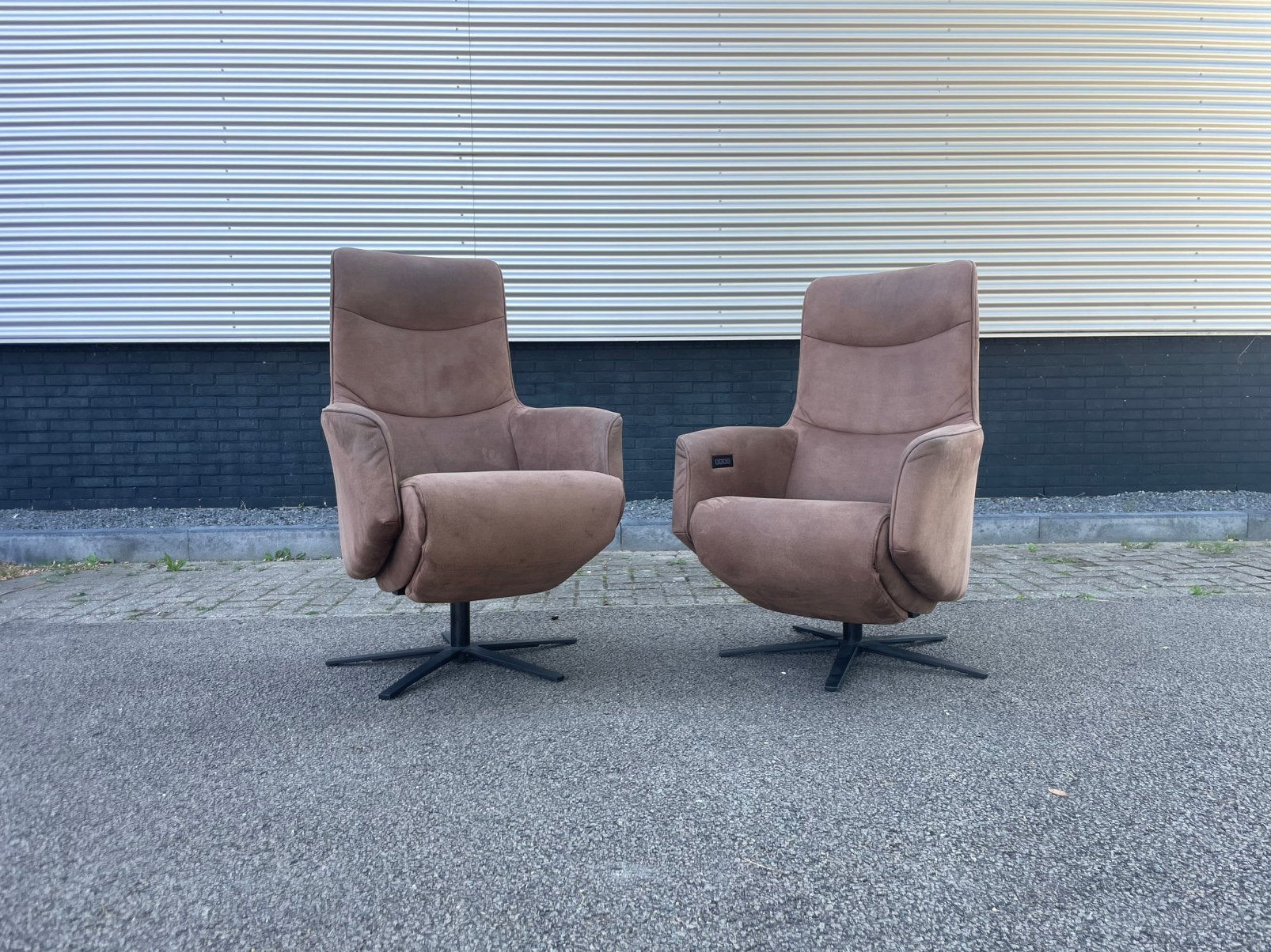 Twee de toekomst twice relax fauteuils / relax stoelen, Ophalen, Gebruikt, Minder dan 75 cm, A