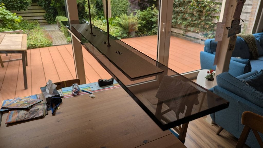 Moderne hanglamp met glazen plaat en 4 spots voor eettafel, Huis en Inrichting, Lampen | Hanglampen, Ophalen, Overige fittingen