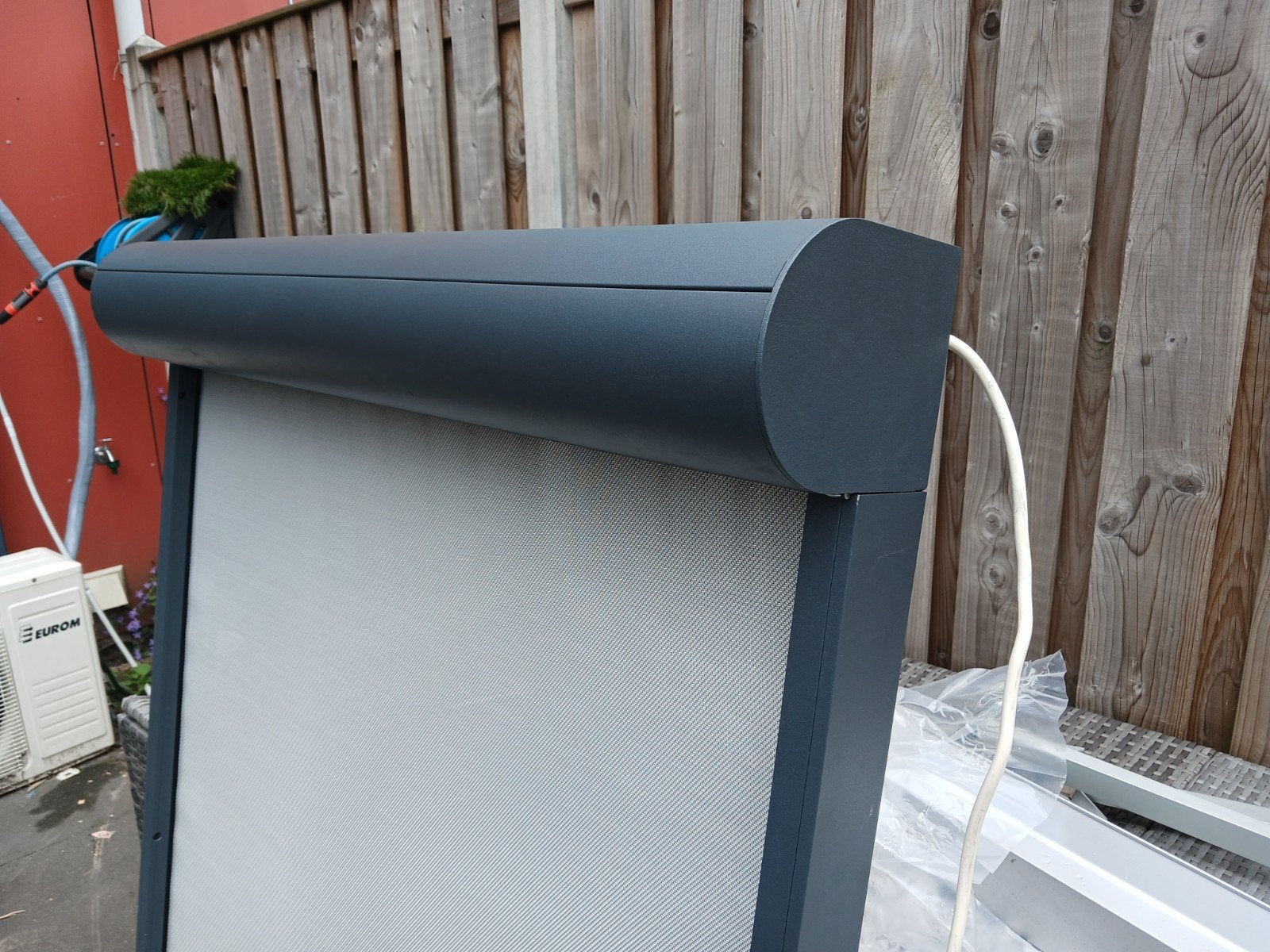 1x nieuwe rits screen roma 94 breed 137 hoog io somfy motor., Ophalen, Nieuw, Grijs