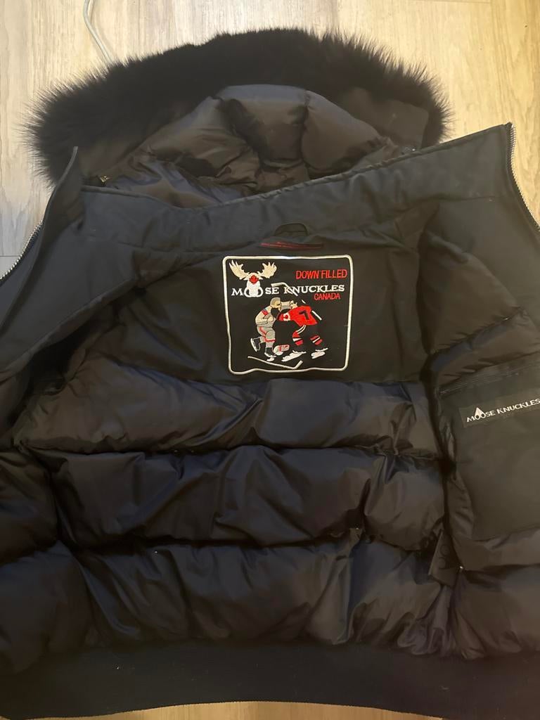 Moose Knuckles Winterjas Zwart met Bontkraag, Ophalen of Verzenden, Zo goed als nieuw, Maat 48/50 (M), Zwart