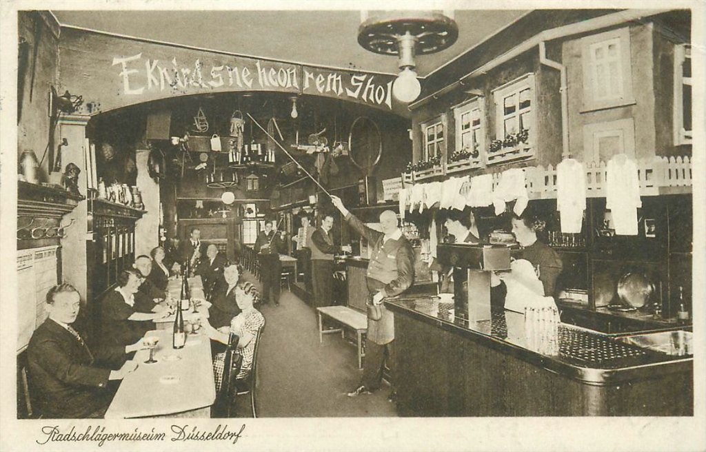 379-032-017 Dusseldorf Radschlägermuseum, Ophalen of Verzenden, Voor 1920, Duitsland