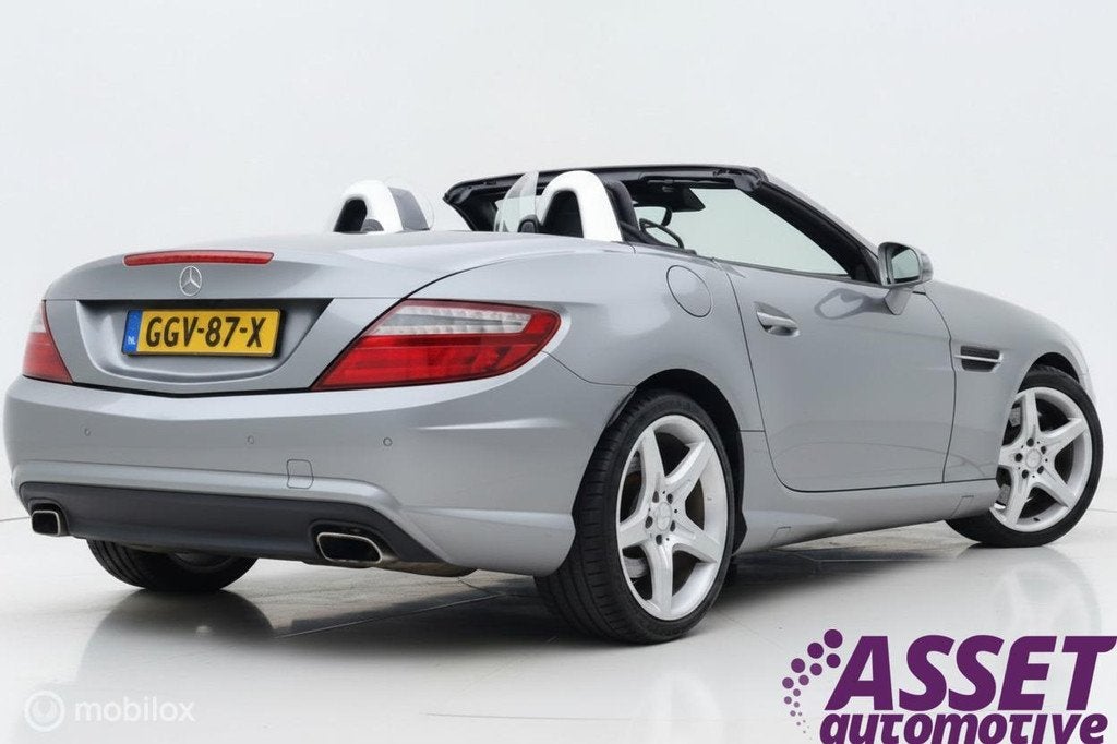Mercedes SLK 200 aut AMG Line | panoramadak | nekverwarming, Auto's, Automaat, Euro 5, Achterwielaandrijving, Gebruikt