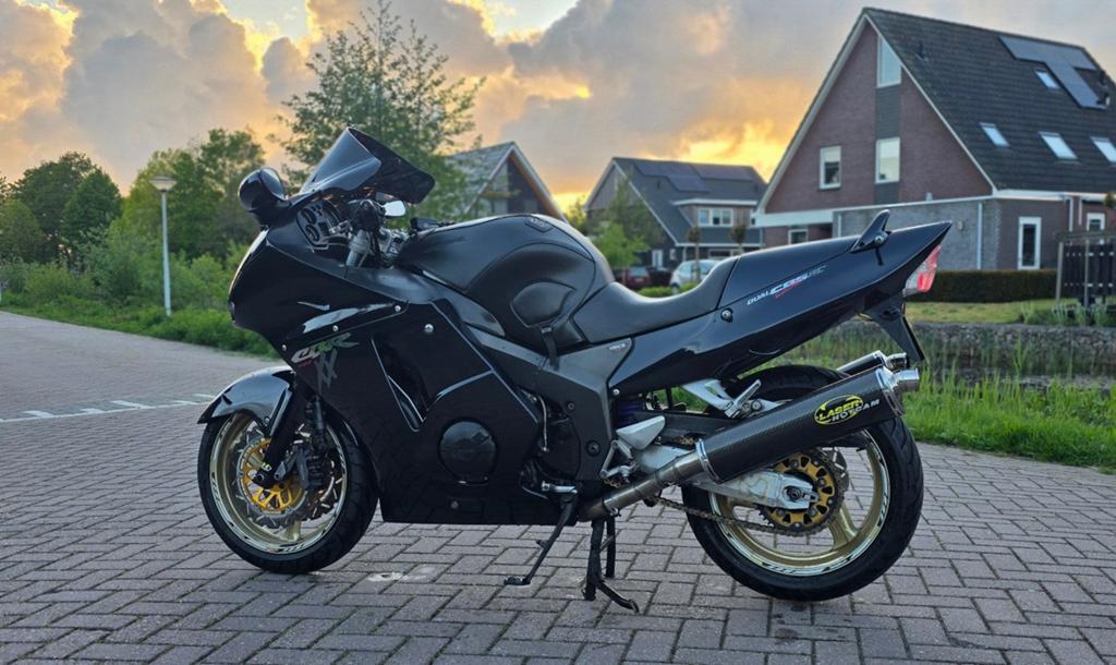 Honda CBR1100XX Super Blackbird, Sportuitlaat, 4 cilinders, Motorrijbewijs A, Gebruikt
