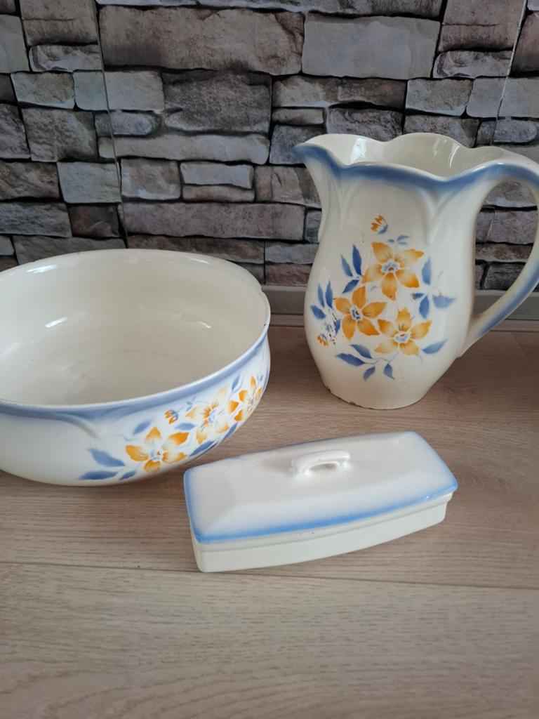 Een antieke lampetstel, Ophalen