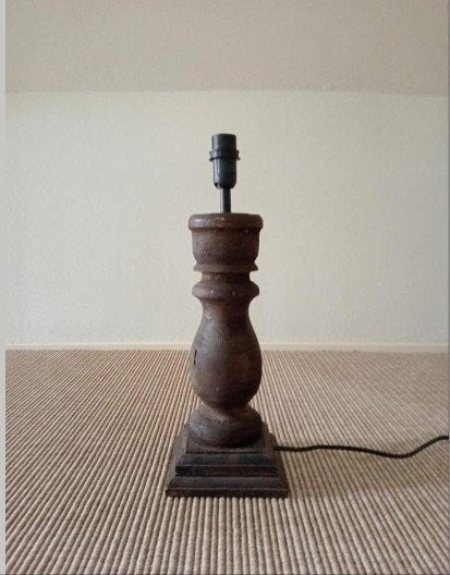 Prachtige lamp, Ophalen, Zo goed als nieuw, Met stekker, Hout