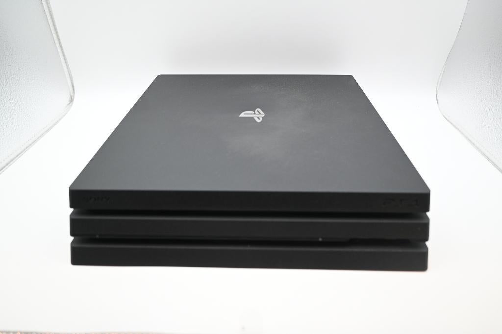 Playstation 4 Pro 1TB + controller en kabels, Gebruikt, 1 speler, Ophalen of Verzenden, X