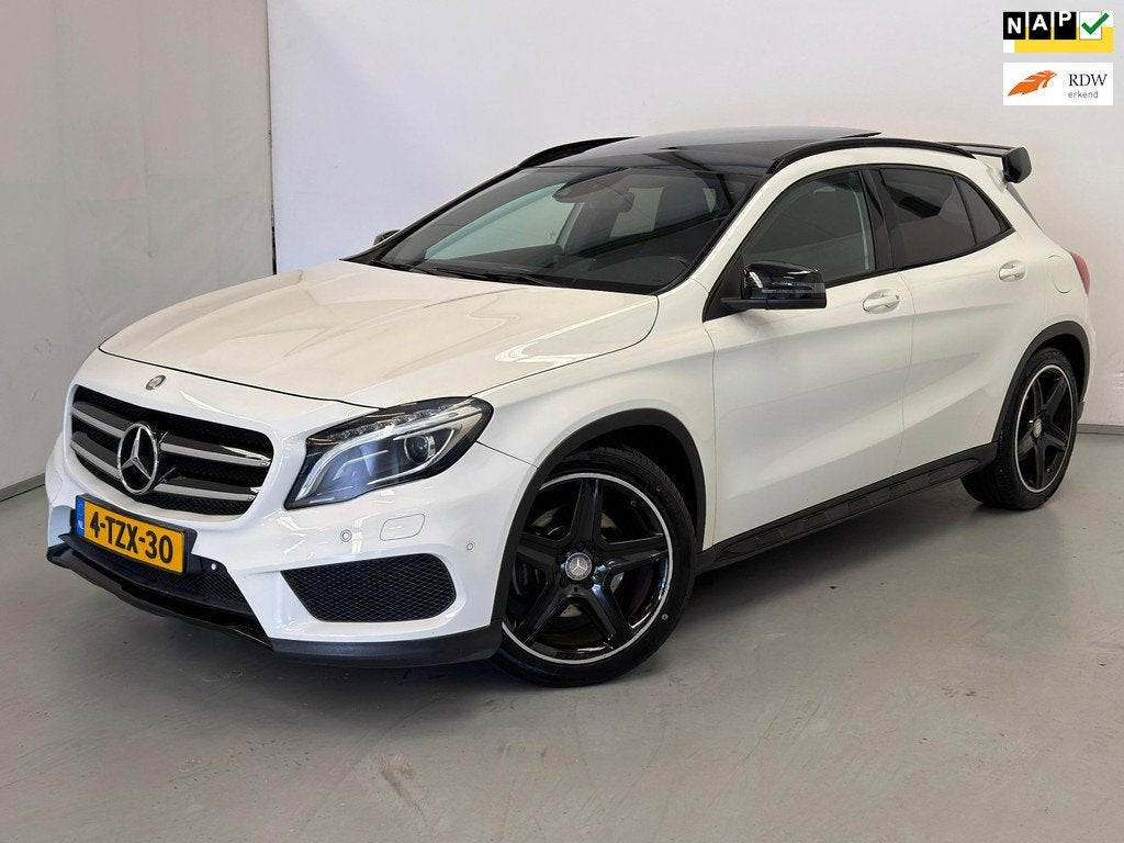 Mercedes-Benz GLA-klasse 250 4Matic AMG Night Edition / Pano, Auto's, Mercedes-Benz, Bedrijf, Te koop, GLA, 4x4, ABS, Achteruitrijcamera