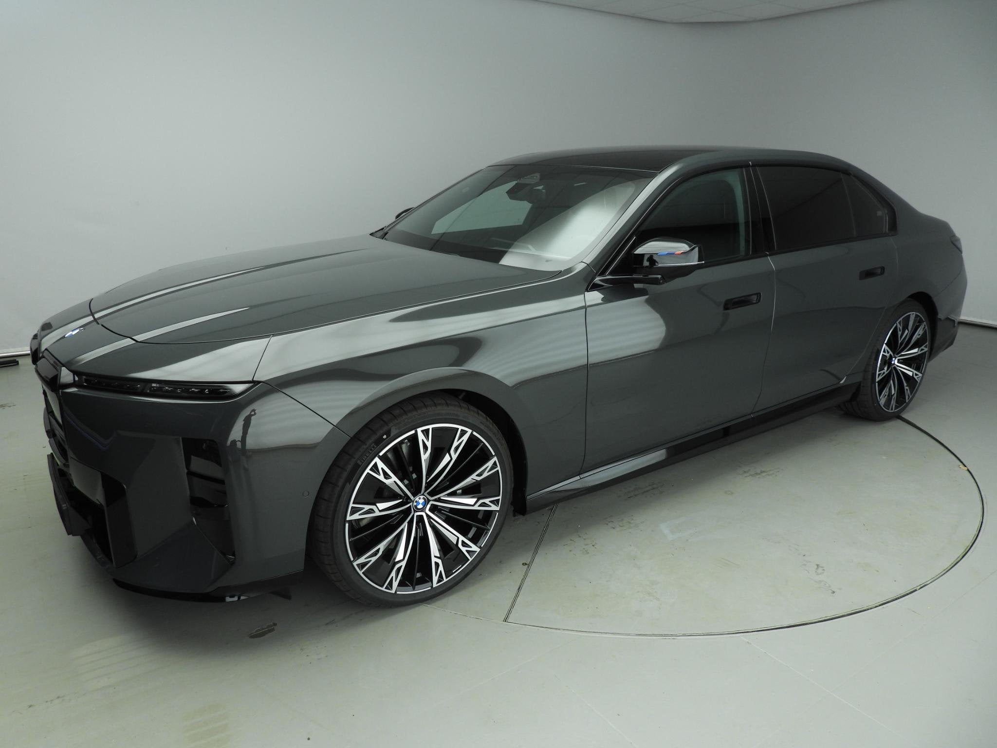 BMW i7 M70 xDrive Executive Pack | Executive Lounge | Connoi, Zwart, Sedan, Zilver of Grijs, Te koop