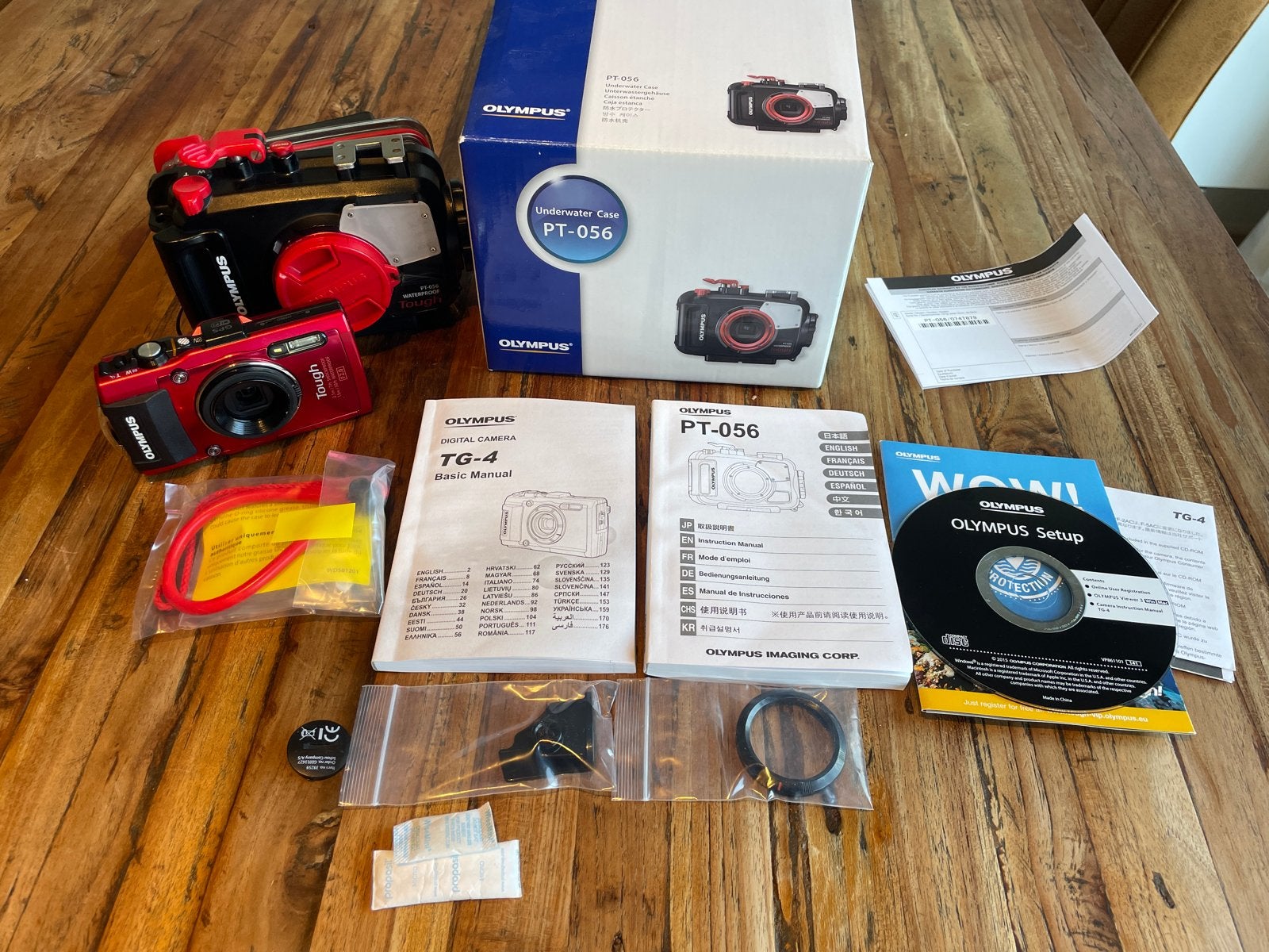 Olympus Tough TG-4 met onderwaterhuis en accessoires, Ophalen of Verzenden, Gebruikt, Olympus, Minder dan 4 keer