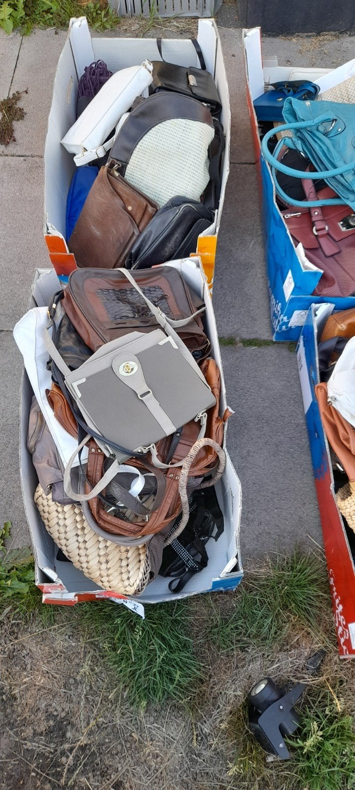 partij tassen handtas schoudertas rugtassen 500 stk 33 dozen, Diversen, Rommelmarktspullen, Ophalen, Gebruikt
