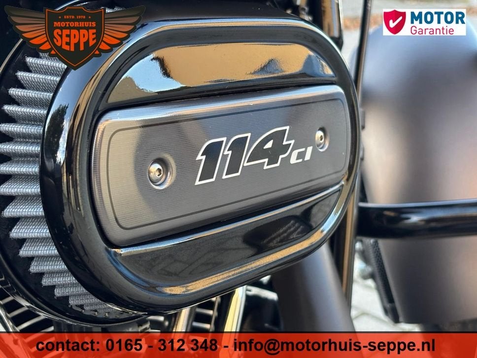 Foto 9 van HARLEY-DAVIDSON STREET GLIDE SPECIAL 114