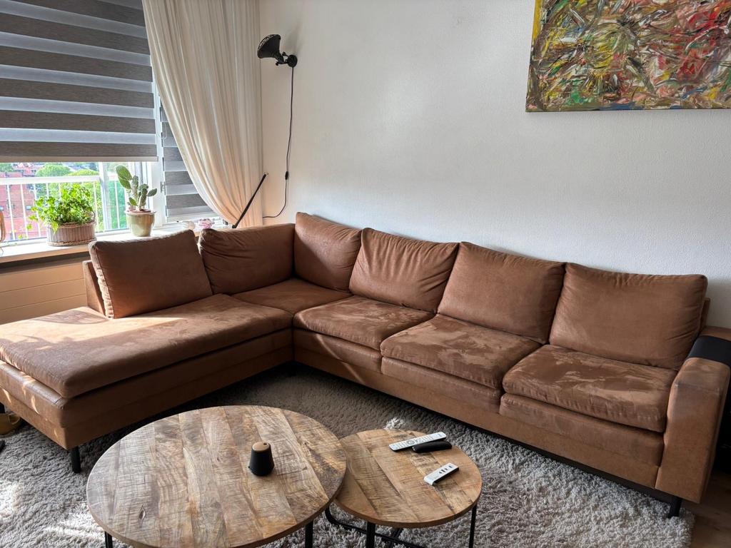 Hoekbank. Suede - bruin, 1.90 x 3.00 meter, Ophalen, 250 tot 300 cm, Gebruikt, Hoekbank