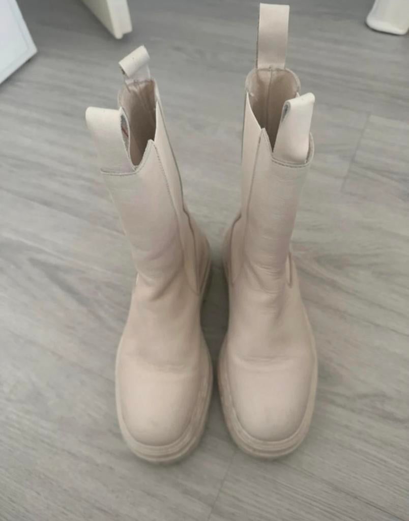 Chelsea boots maat 36 beige/crème kleurig, Beige, Lage of Enkellaarzen, Ophalen of Verzenden, Gedragen
