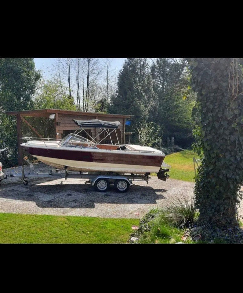 Tour/speed boot, 6 pers, diesel, incl trailer, Hobby en Vrije tijd, Overige Hobby en Vrije tijd, Ophalen