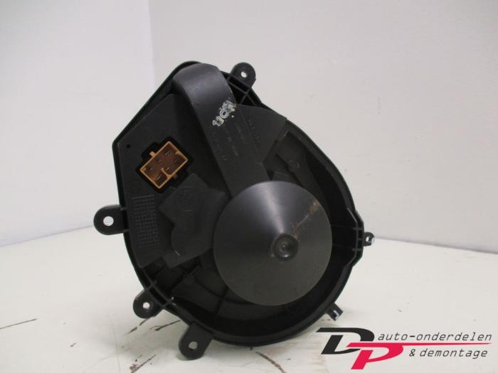 Kachel Ventilatiemotor van een Volkswagen Passat