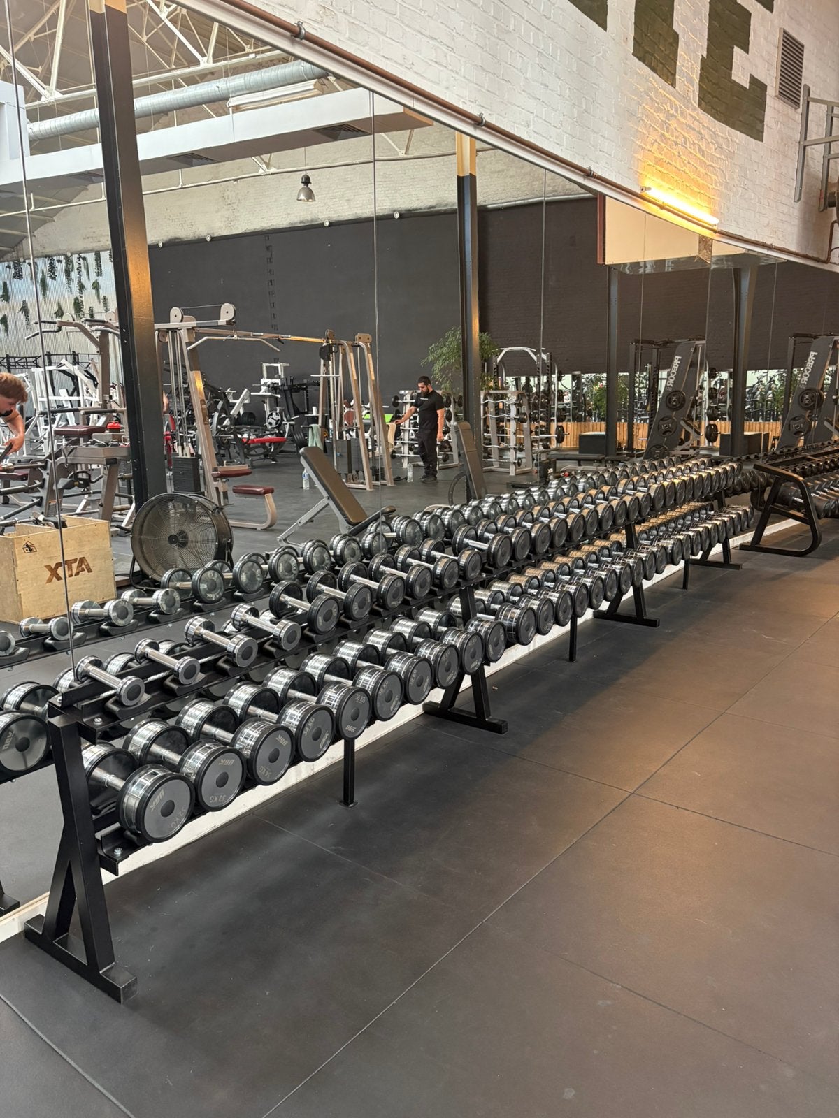 Splinternieuwe chrome dumbell set 2-60kg revolving, Sport en Fitness, Ophalen of Verzenden, Zo goed als nieuw, Dumbbell