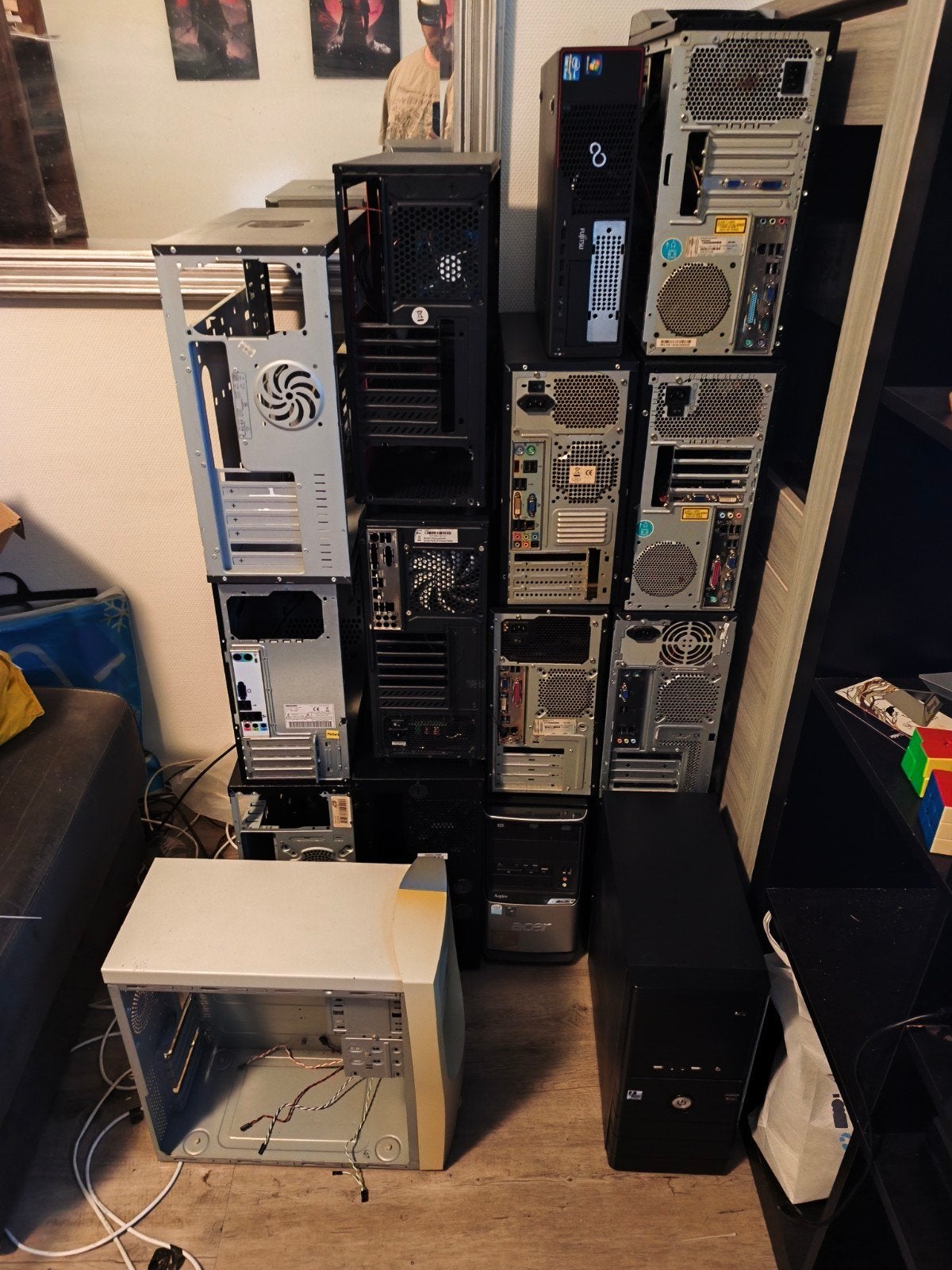 pc's tekoop werkend of voor onderdelen, Computers en Software, Ophalen, Onbekend