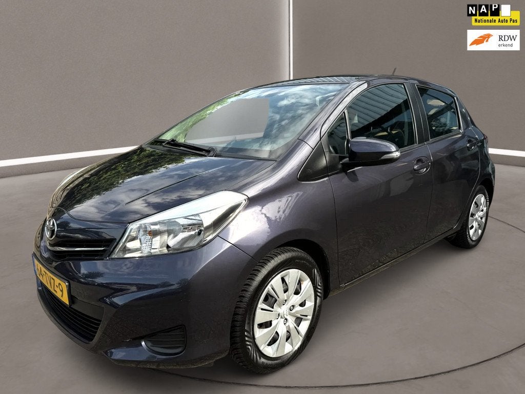 Toyota Yaris 1.3 VVT-i Aspiration 99 Pk Airco Camera 166 dkm, Voorwielaandrijving, Euro 5, Stof, 4 cilinders