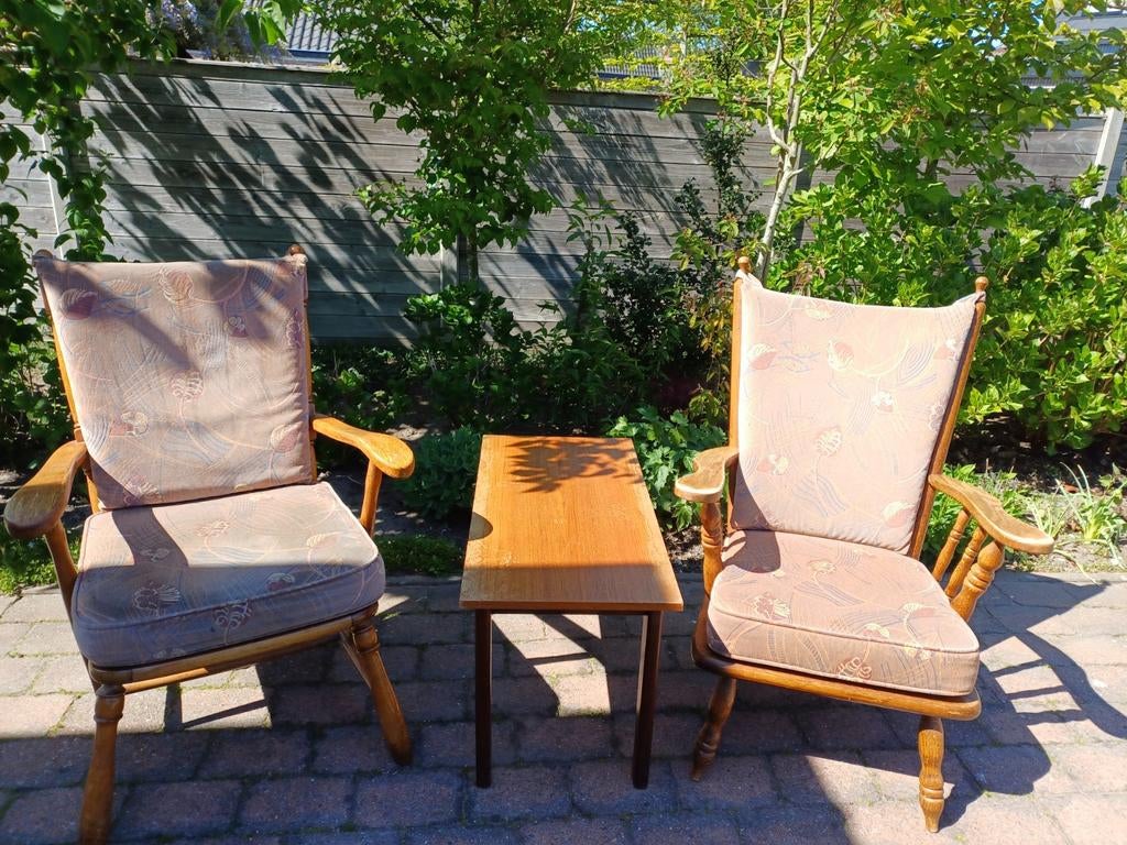 2 ouderwetse stoeltjes en tafeltje, Huis en Inrichting, Fauteuils, Ophalen, Gebruikt, Minder dan 75 cm, 50 tot 75 cm
