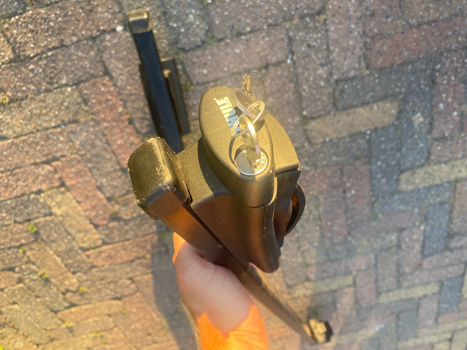 Thule SquareBar dakdragers 127 cm met sloten en sleutels, Auto diversen, Dakdragers, Ophalen of Verzenden, Zo goed als nieuw