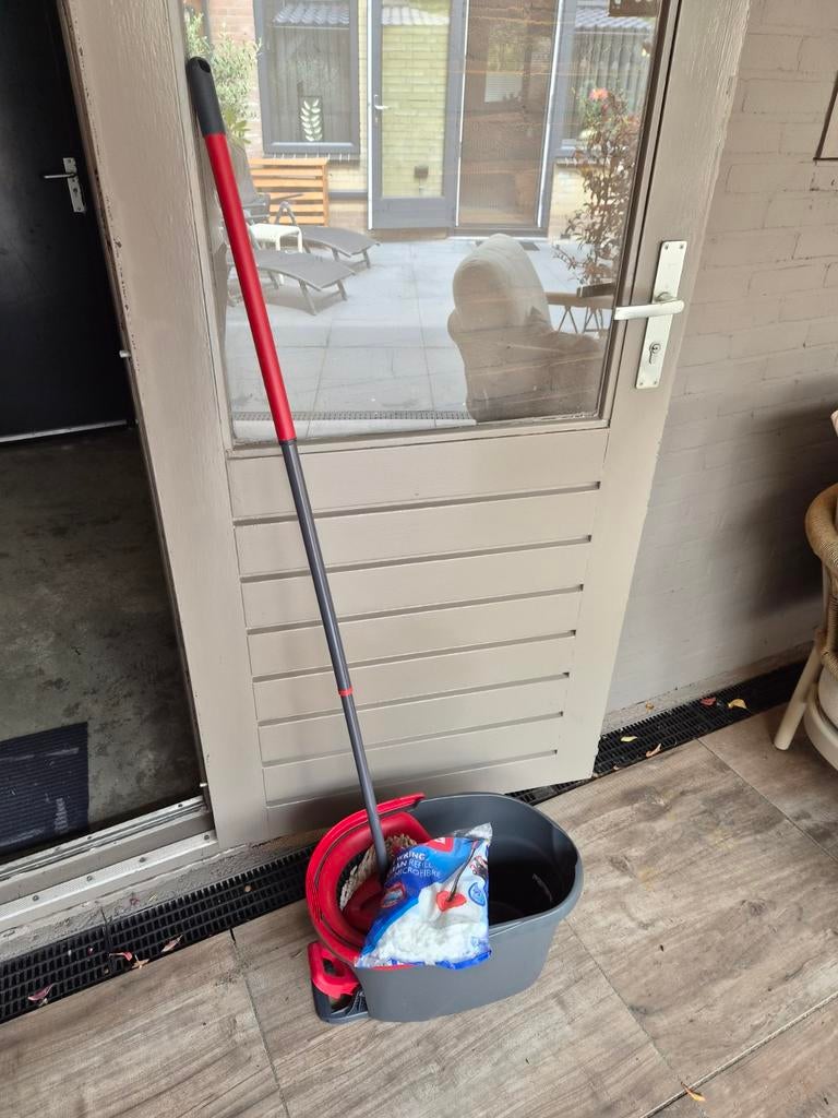 Vileda Easy Wring & Clean Mop met Emmer en Navulling, Huis en Inrichting, Ophalen