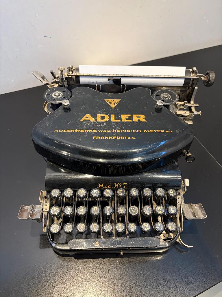 Adler model 7, Diversen, Typemachines, Verzenden