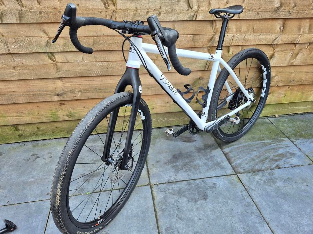 Wikkit Q Bomb Gravelbike L SRAM Rival HydroR, Fietsen en Brommers, Overige materialen, Gebruikt, 10 tot 15 versnellingen, Ophalen