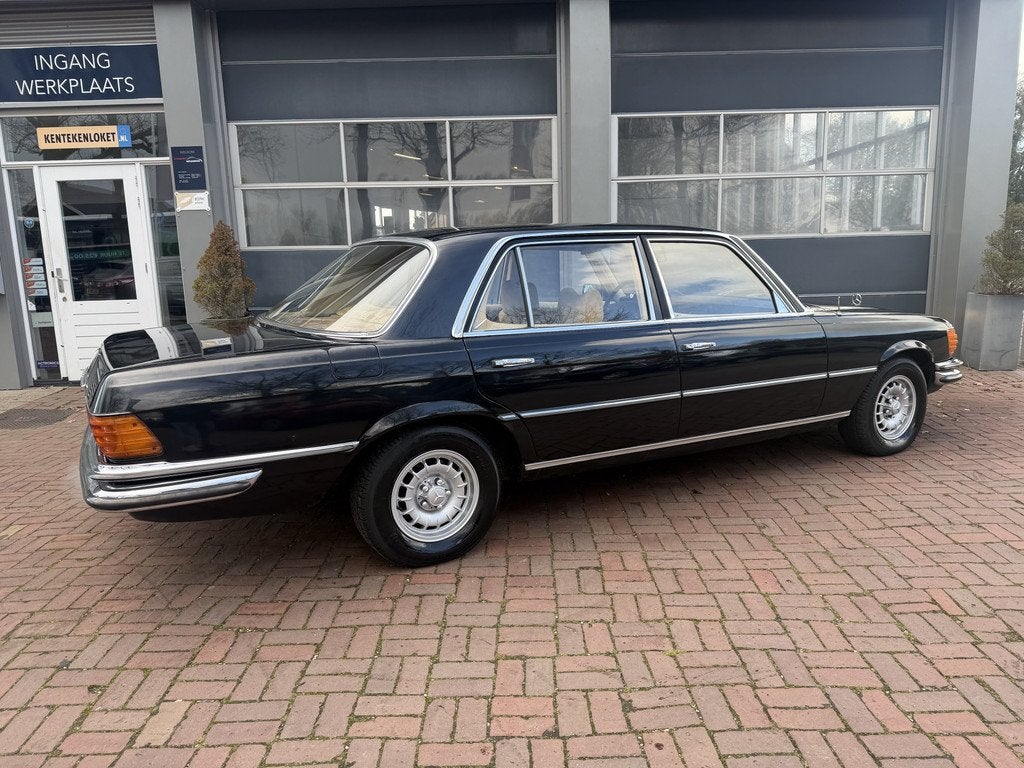 Mercedes-Benz S-Klasse 450 SEL V8 (1974) – Belastingvrij |, Auto's, Automaat, Beige, 4520 cc, Zwart