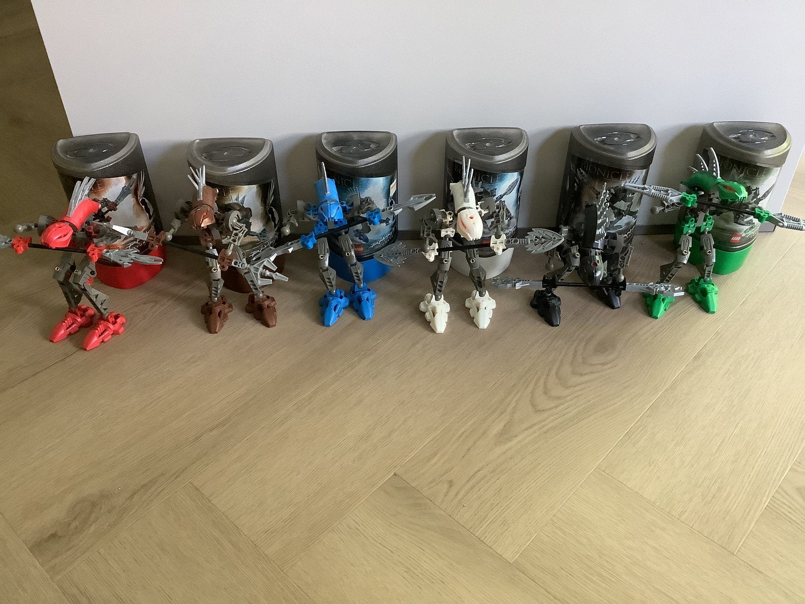 6x lego bionicle in doosje, Kinderen en Baby's, Speelgoed | Duplo en Lego, Ophalen of Verzenden, Zo goed als nieuw