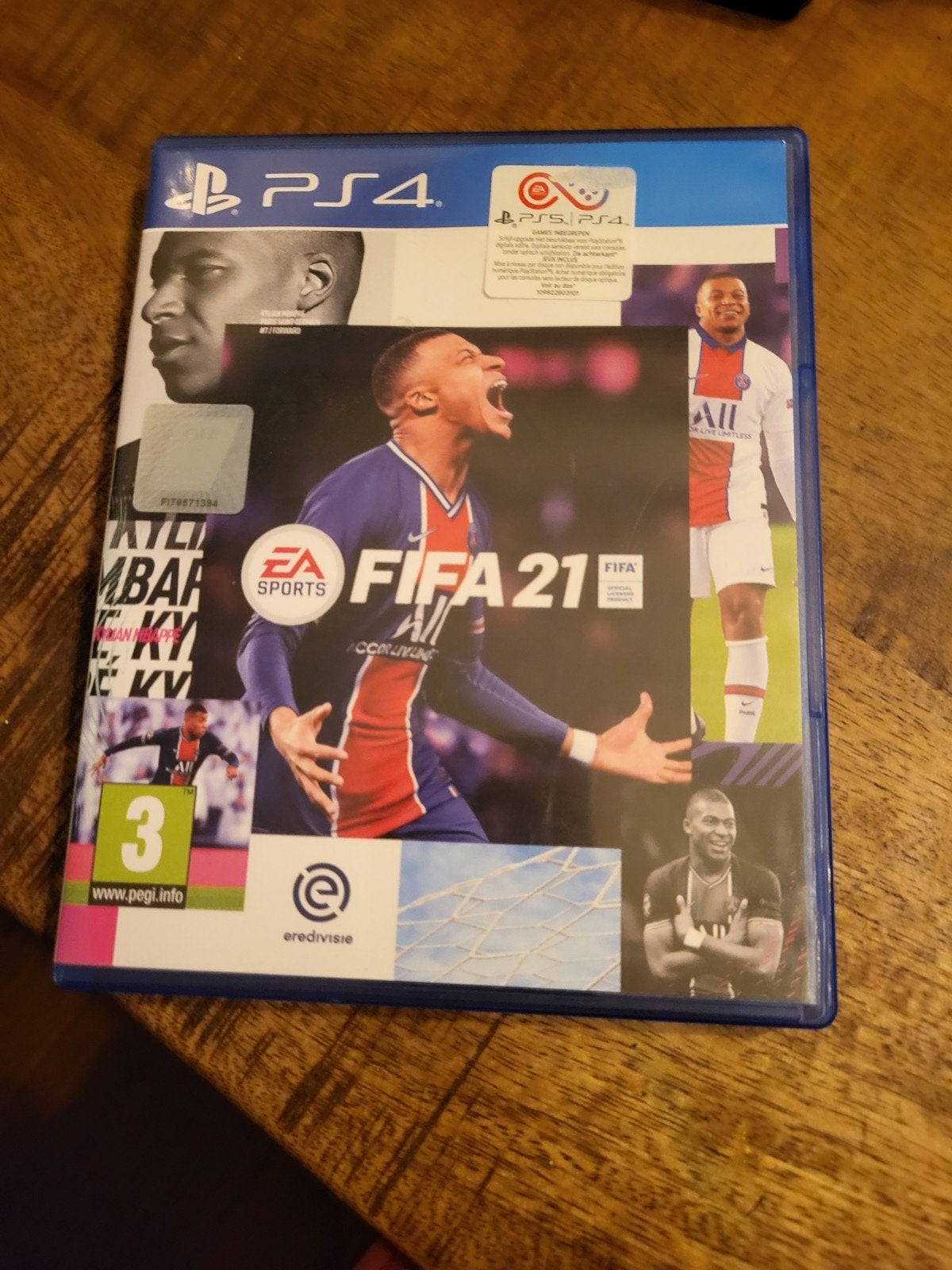 FIFA 21 PS4 - Zo goed als nieuw, Ophalen of Verzenden, Zo goed als nieuw, Eén computer, Sport