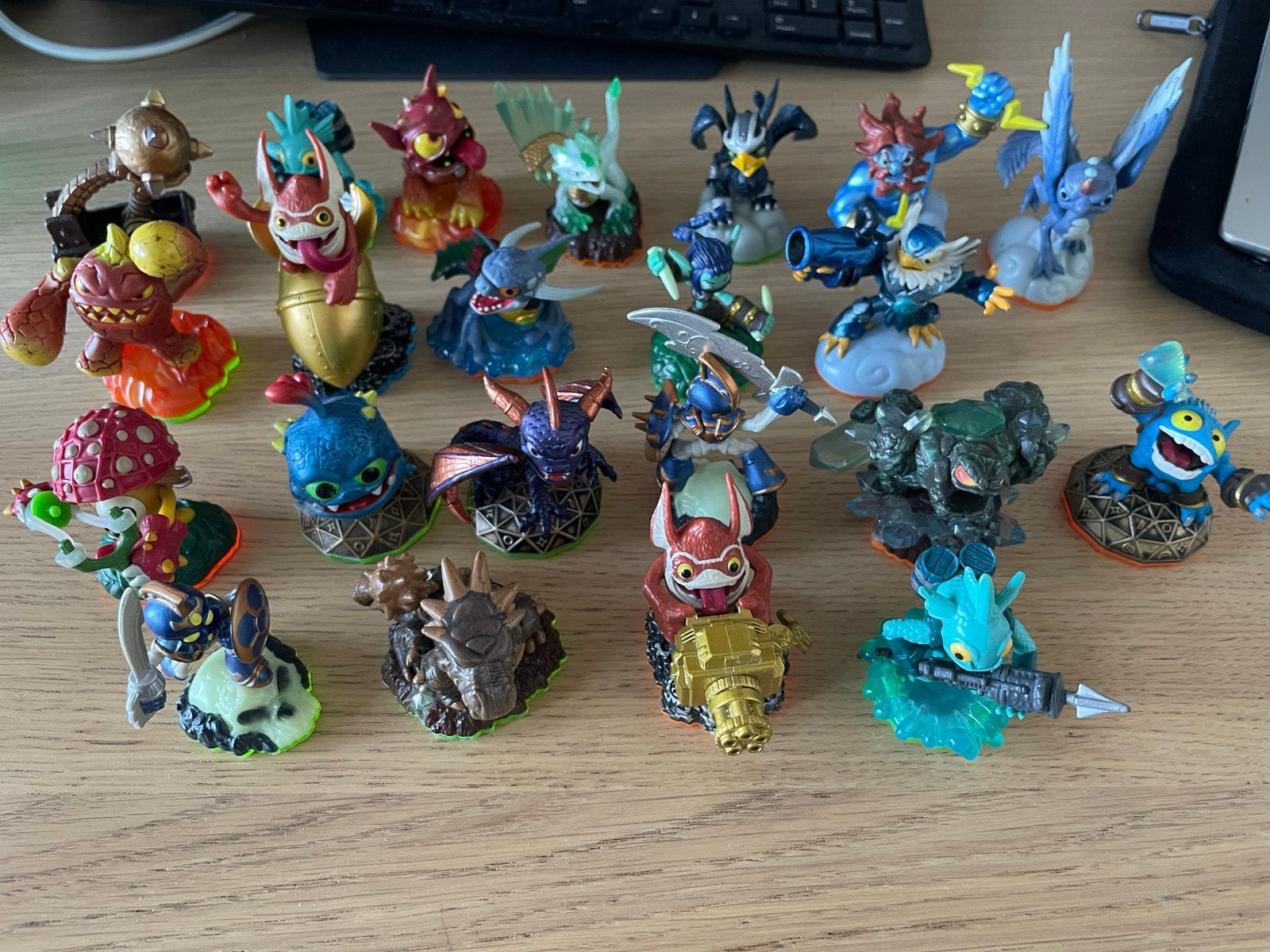 Skylanders Figuren Partij - 22 stuks, Ophalen of Verzenden, Gebruikt