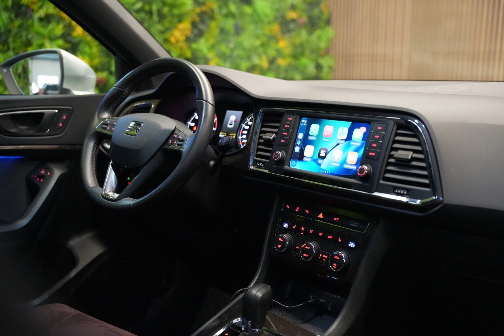 Seat ATECA 1.4 EcoTSI Xcellence 4DRIVE / CarPlay / SEAT Soun, Auto's, Seat, Automaat, Dealer onderhouden, Gebruikt, Euro 6
