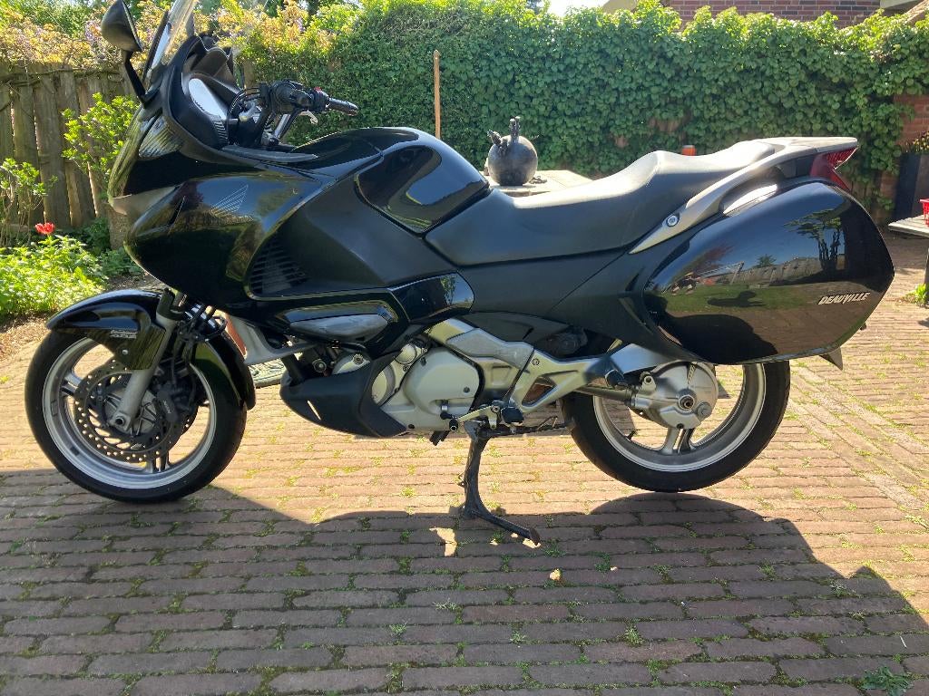 Honda TOUR NT 700 DEAUVILLE ABS, Motoren, Motoren | Honda, Occasion, 4 cilinders, Motorrijbewijs A, Particulier