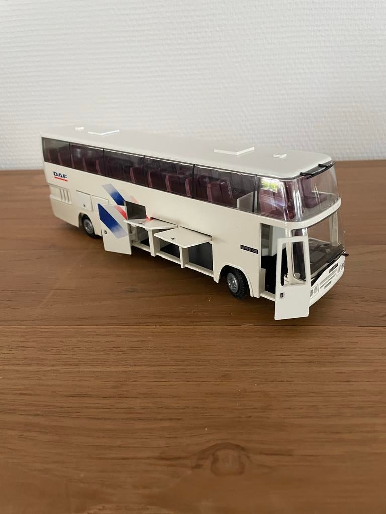 DAF SBR3000 Touringcar Schaal 1:50 Modelbus, Ophalen of Verzenden, Zo goed als nieuw, Bus of Vrachtwagen, Overige merken