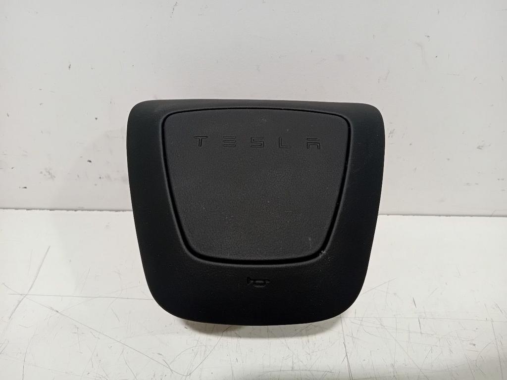 Airbag stuur Tesla Model, Auto-onderdelen, Onderdelen@venauto.nl, Van der Ven Autorecycling B.V., Gebruikt, Ettenseweg 76, 4706 PB Roosendaal, The Netherlands