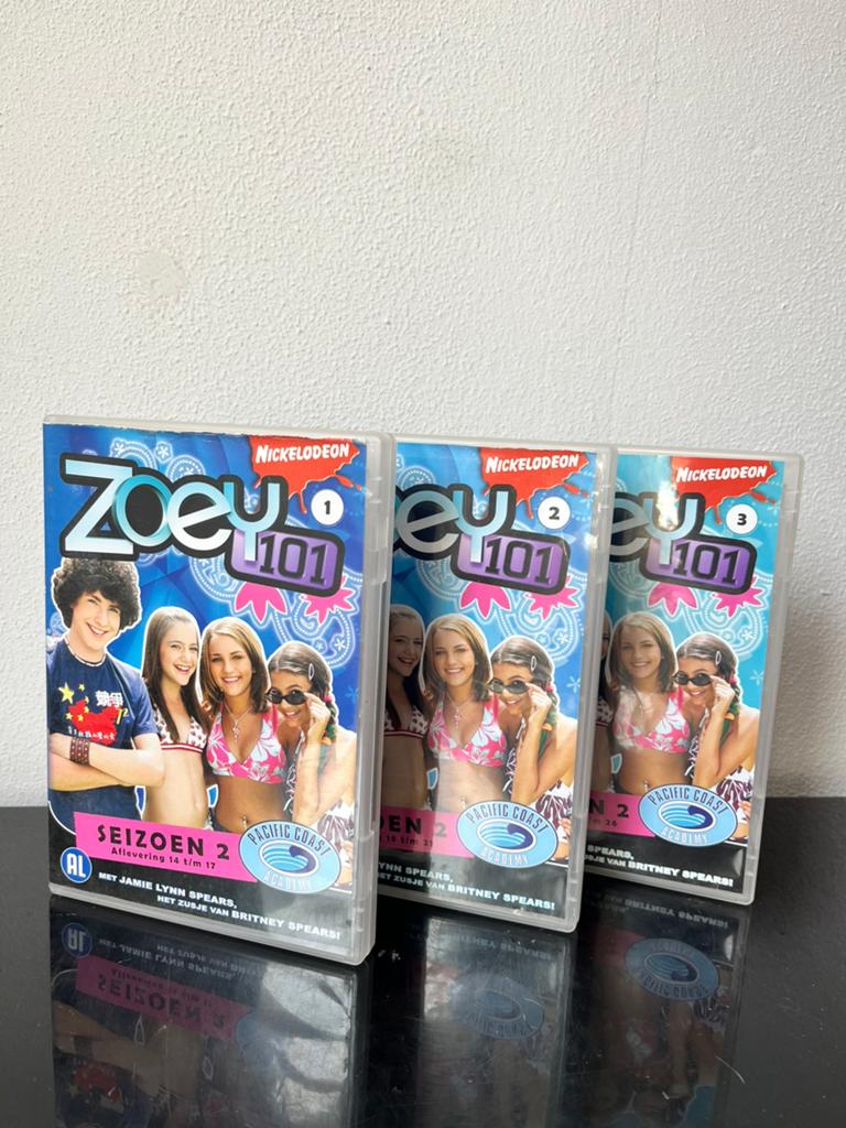 Zoey 101 - Seizoen 2, deel 1, 2 en 3, Cd's en Dvd's, Overige genres, Vanaf 9 jaar, Ophalen of Verzenden, Zo goed als nieuw