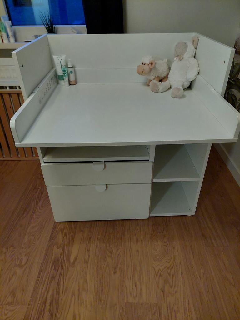 Gratis: commode met lades en opbergvakken, Kinderen en Baby's, Kinderkamer | Commodes en Kasten, Ophalen, Gebruikt, 70 cm of meer