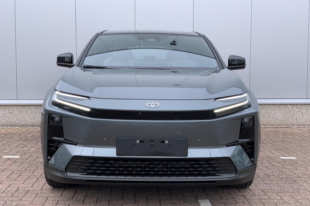 Toyota C-HR+ Executive AWD 77 kWh Executive Plus Pack | Nu, Auto's, Toyota, Automaat, Stof, Overige kleuren, 507 km