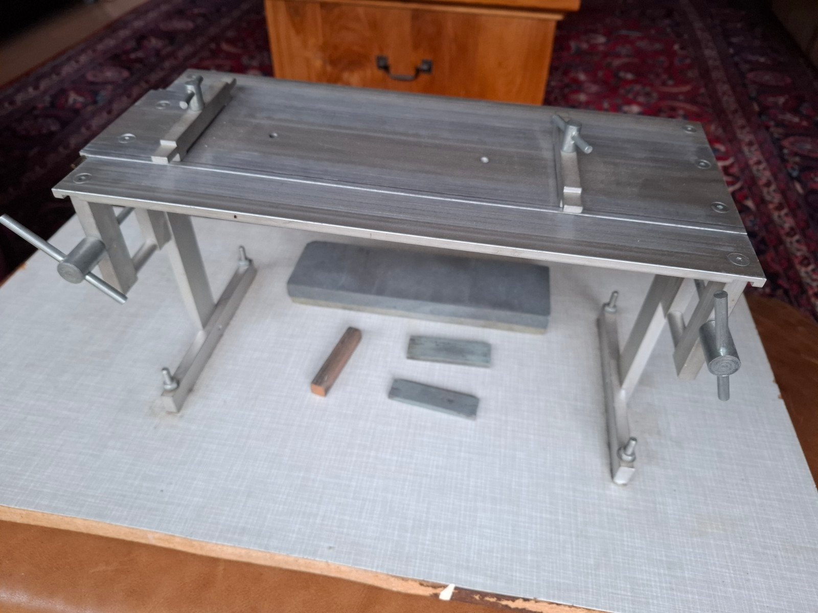 Slijptafel voor schaatsen, Doe-het-zelf en Verbouw, Gereedschap | Handgereedschap, Ophalen, Gebruikt, Overige typen, Overige merken