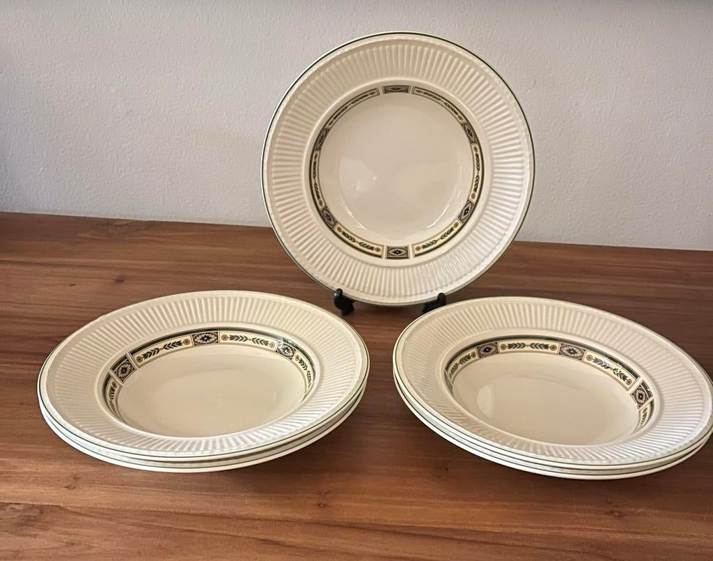 Wedgwood Queens Ware Carlton borden 5 x, Ophalen of Verzenden